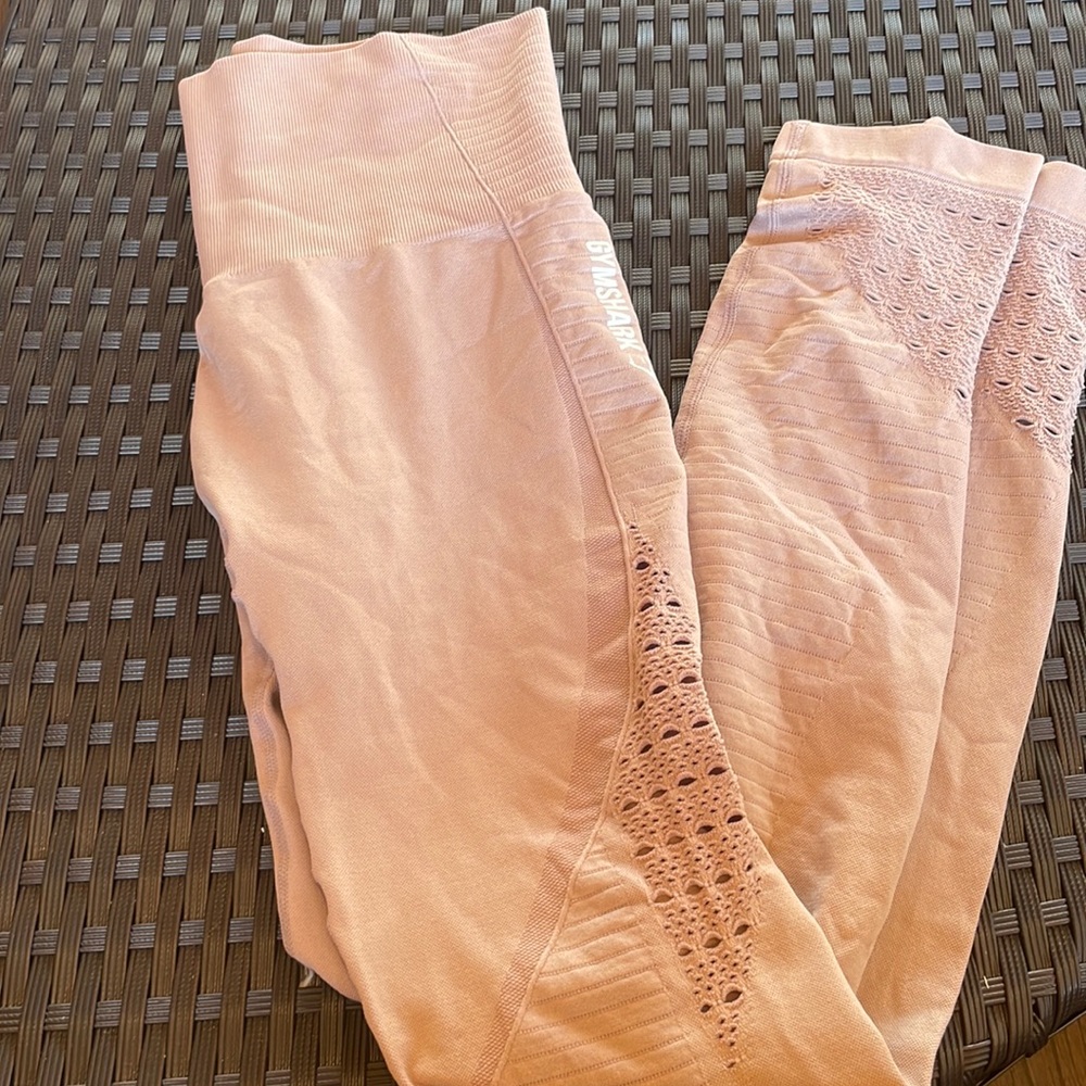 High waisted gym shark leggings